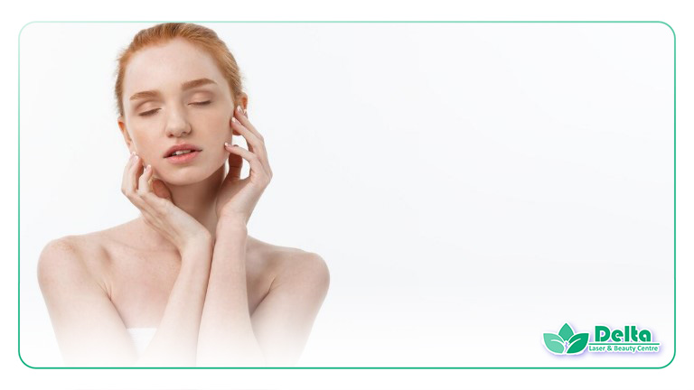 تصویری از زنی زیبا با پوستی جوان و شفاف