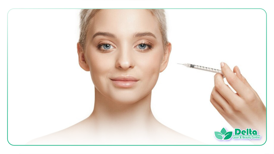 تصویری از زنی زیبا در حال بوتاکس