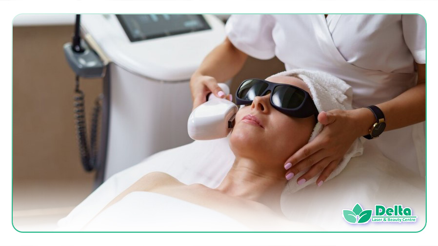 تصویری از درمان منافذ باز پوست با لیزر فوتونا