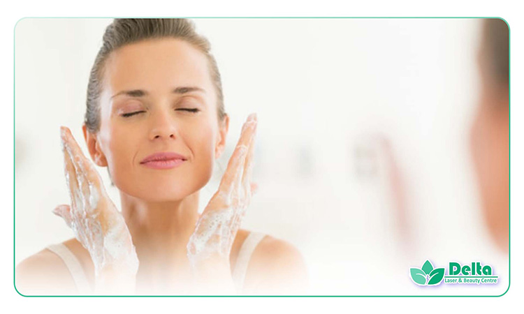 شستشوی صحیح صورت بعد از ژل لب