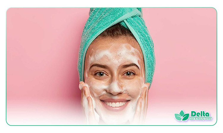 شستشوی صحیح صورت بعد از ژل لب